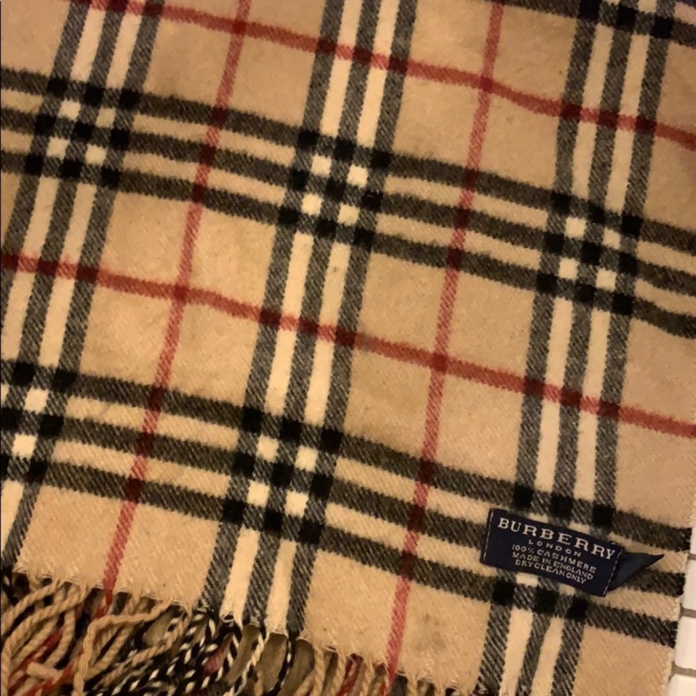 Burberry Cashmere Scarf Vintage Check